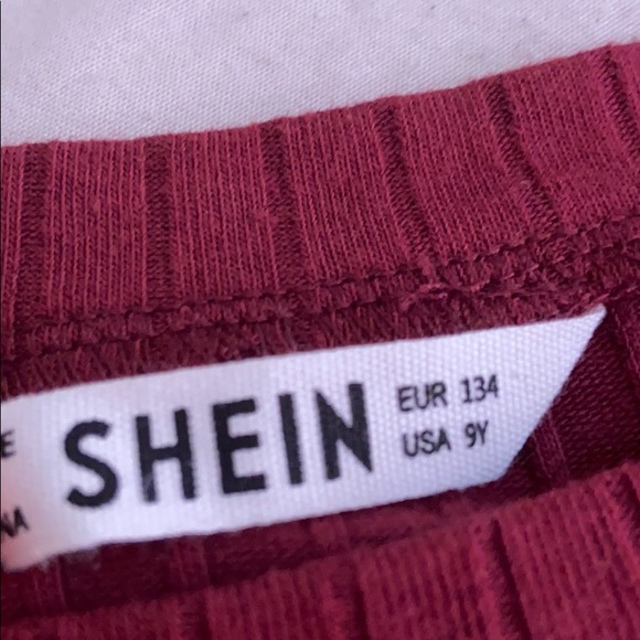 A Shein crop top - Picture 2 of 4